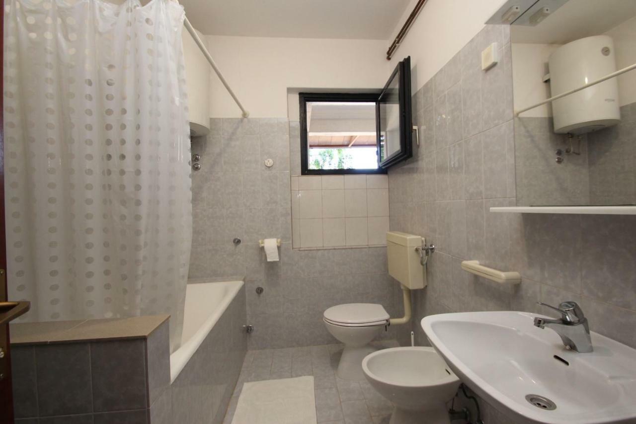 פורץ Apartment Sasa Bozac מראה חיצוני תמונה